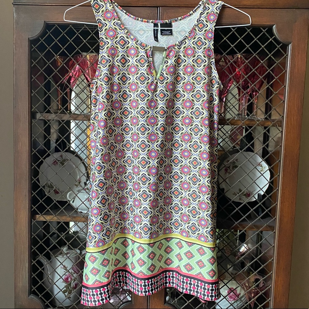 New Directions sleeveless blouse - size small
